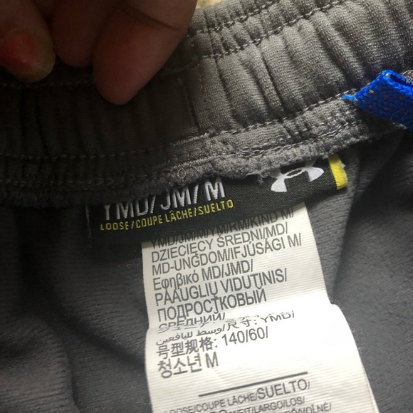 Bundle of four boys athletic pants, size M and L - Picture 6 of 6